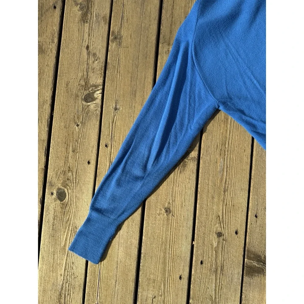 Vintage Izod Lacoste V Neck Sweater Blue Crocodile Logo Medium
